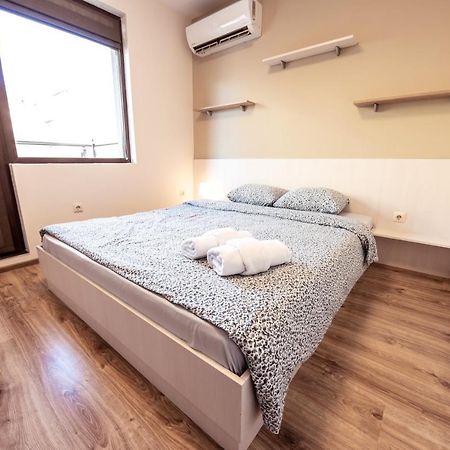 Bright 1Bdr Apartment With A Balcony Sofya Dış mekan fotoğraf