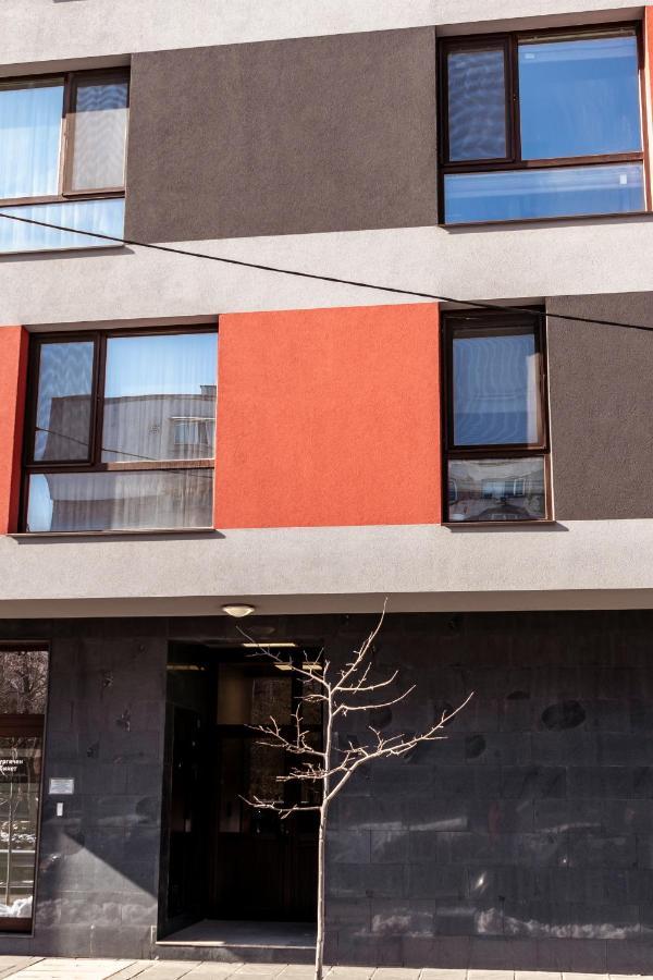 Bright 1Bdr Apartment With A Balcony Sofya Dış mekan fotoğraf