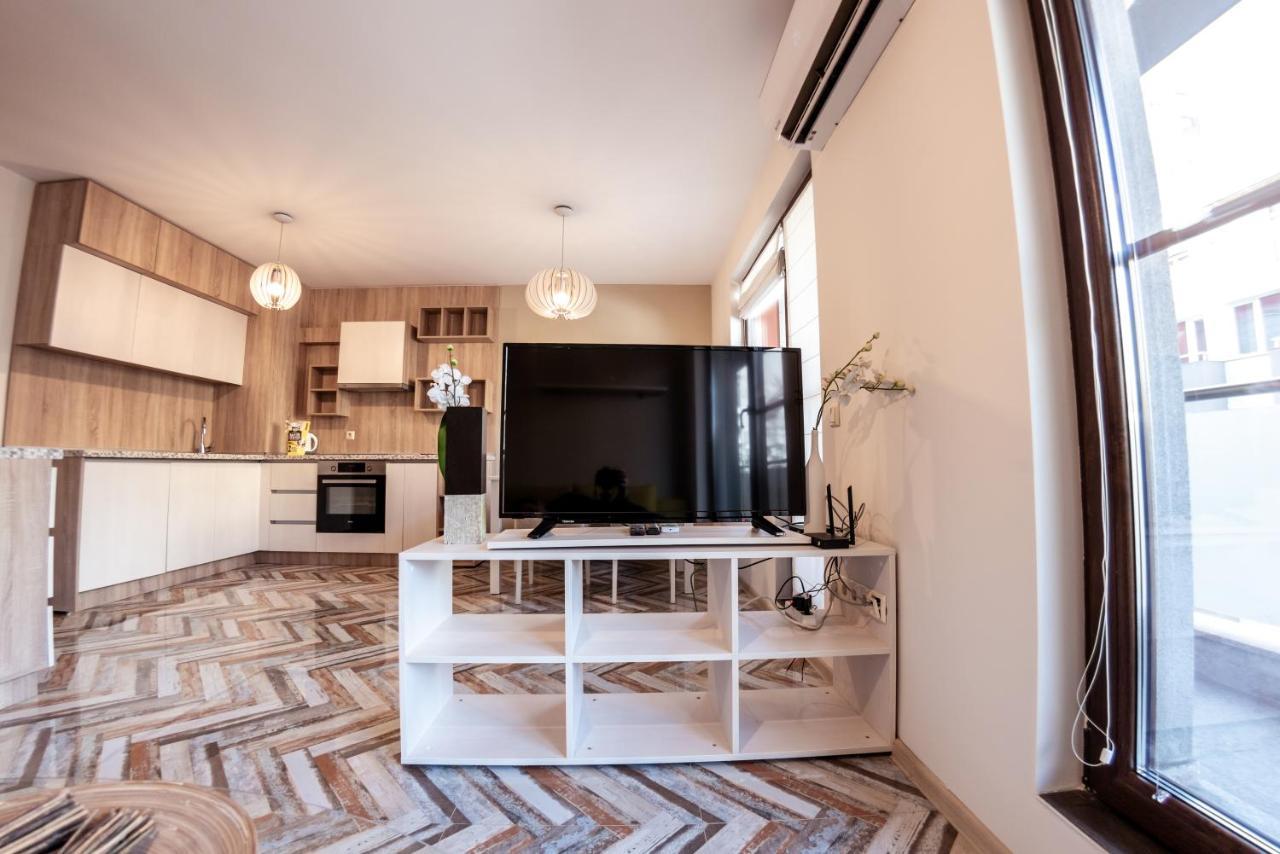 Bright 1Bdr Apartment With A Balcony Sofya Dış mekan fotoğraf
