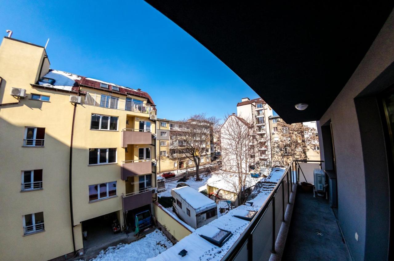 Bright 1Bdr Apartment With A Balcony Sofya Dış mekan fotoğraf